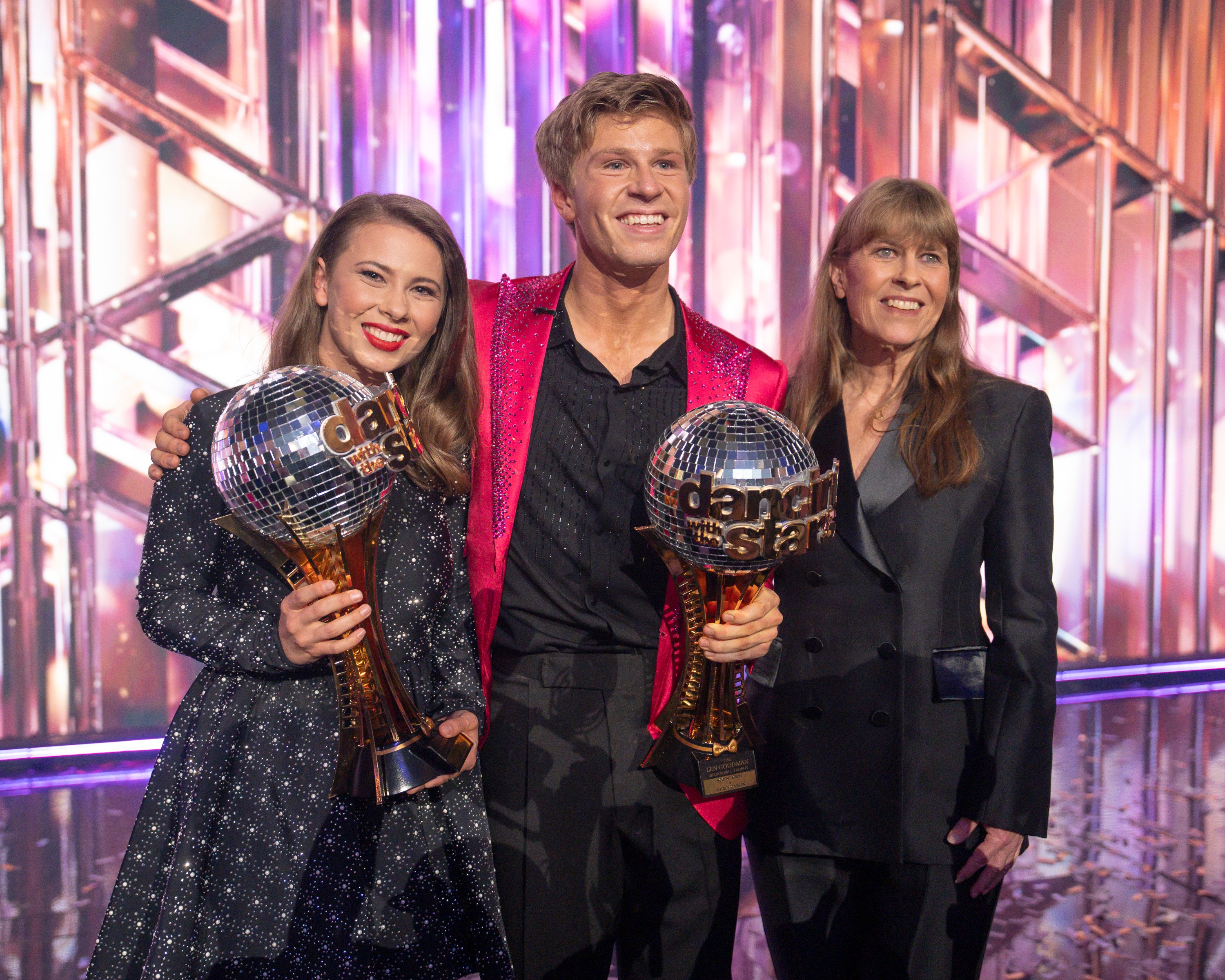 DWTS Winner robert Irwin Gives an Update on Painful Rib Injury