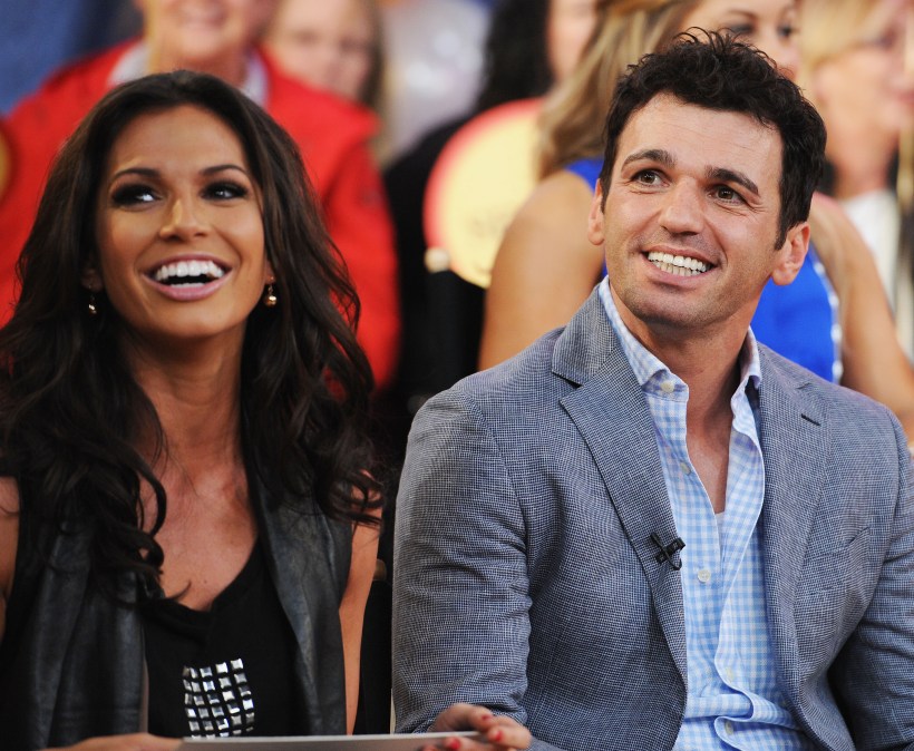 Melissa Rycroft & Tony Dovolani smiling
