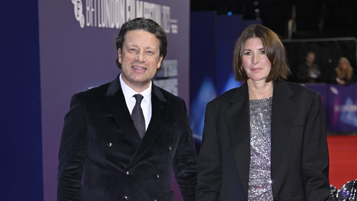 Jamie Oliver and Jools Oliver.