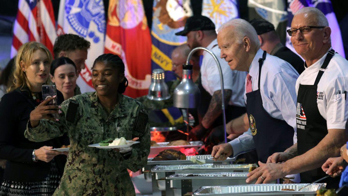 President Joe Biden, Chef Robert Irvine