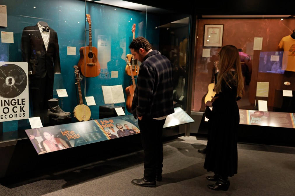 Country Music Hall of Fame and Museum Opens Exhibition