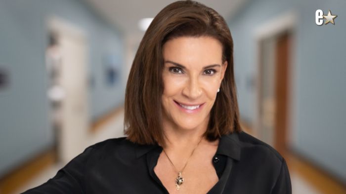 Hilary Farr