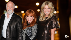 Rex Linn, Reba McEntire, Melissa Peterman