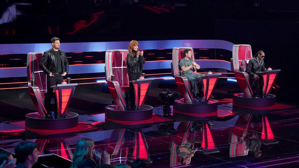 Michael Bublé, Reba McEntire, Niall Horan, Snoop Dogg