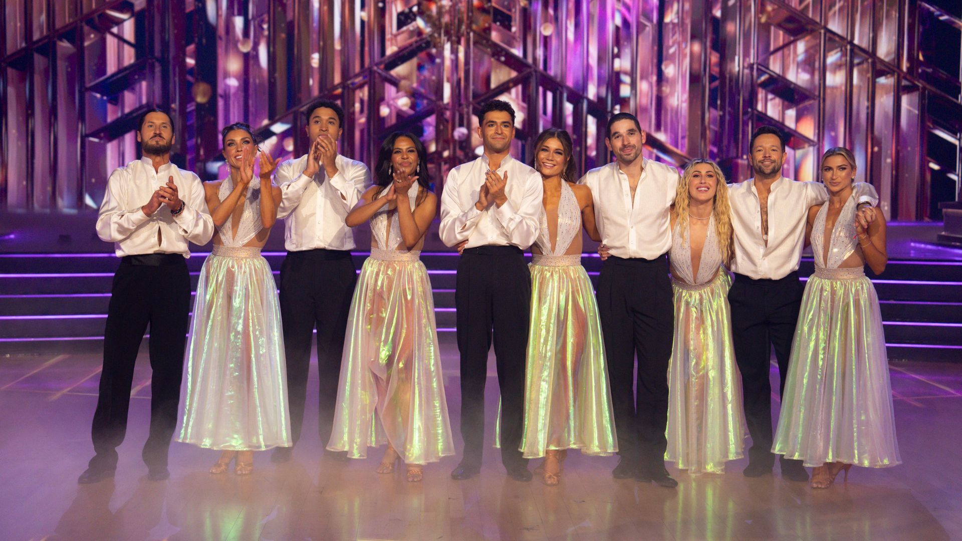 Dancing With the Stars Holiday Special: Date & Details