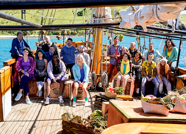 The cast of "Survivor: Edge of Extinction."