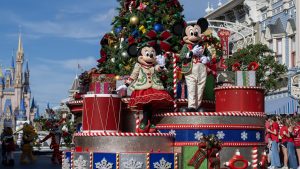 DISNEY PARKS MAGICAL CHRISTMAS DAY PARADE