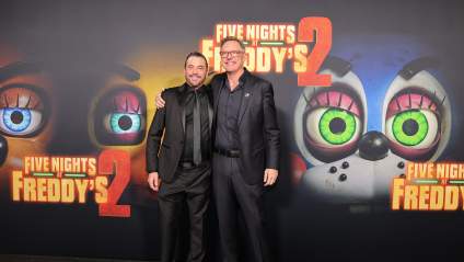 Matthew Lillard & Skeet Ulrich Pack on the PDA & Playfulness in New Video 