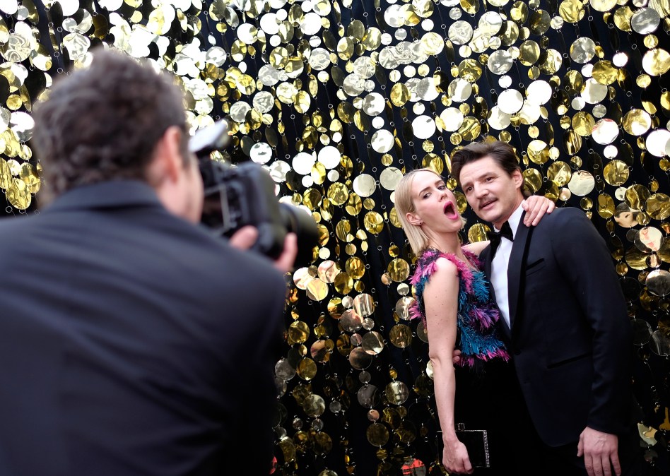 Actors Sarah Paulson(L) and Pedro Pascal 