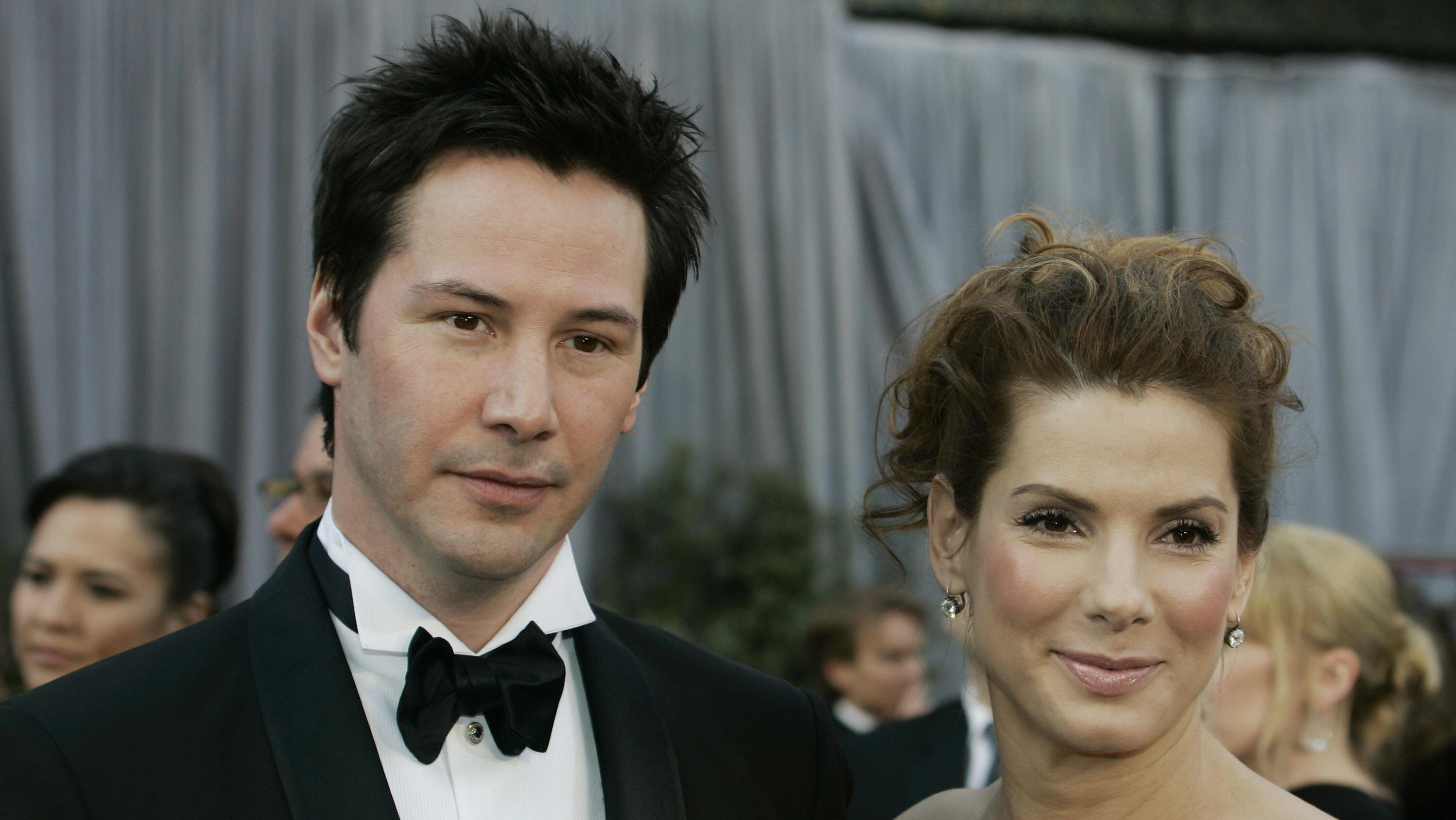 Keanu Reeves and Sandra Bullock