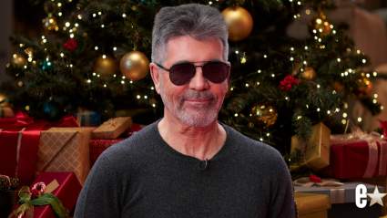 Simon Cowell Sends Fans a Very Shirtless Merry Christmas: VIDEO