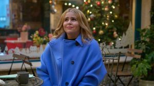 Twelve Dates Til Christmas star Mae Whitman