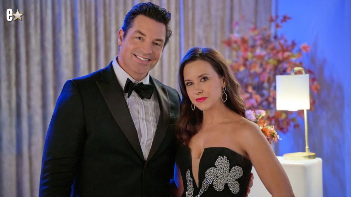 Brennan Elliott and Lacey Chabert