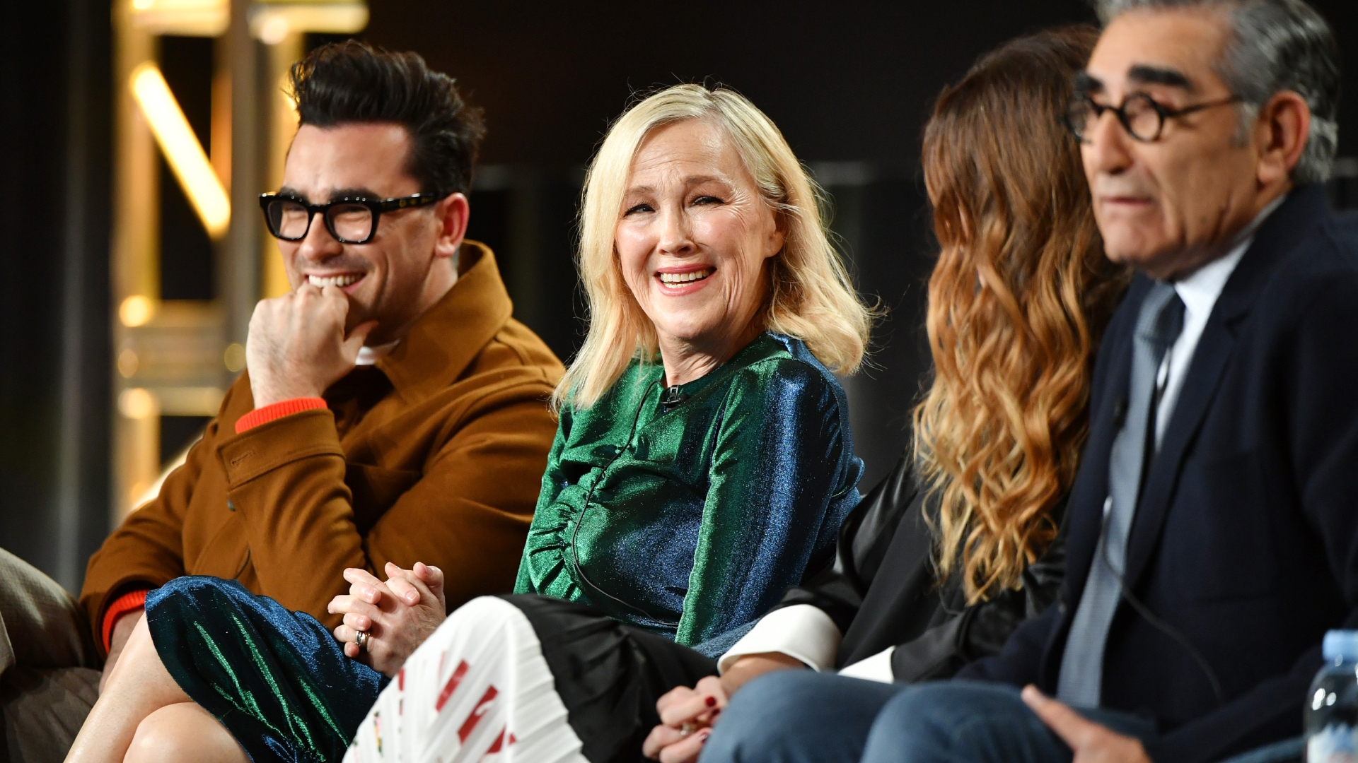 Catherine O'Hara and her Schitt's Creek costarsge