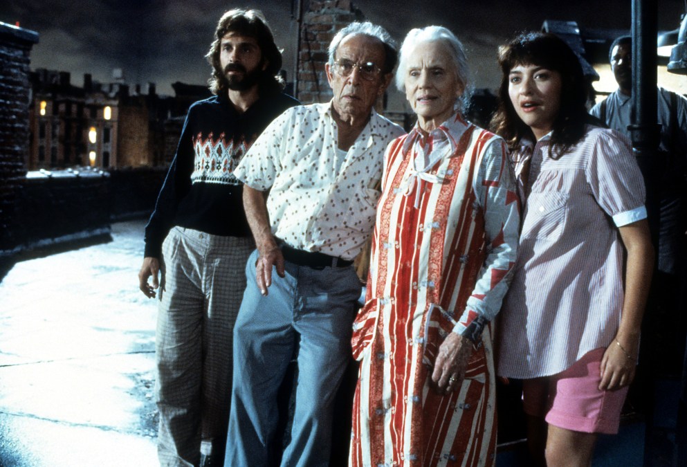 Elizabeth Peña (R) in 1987.