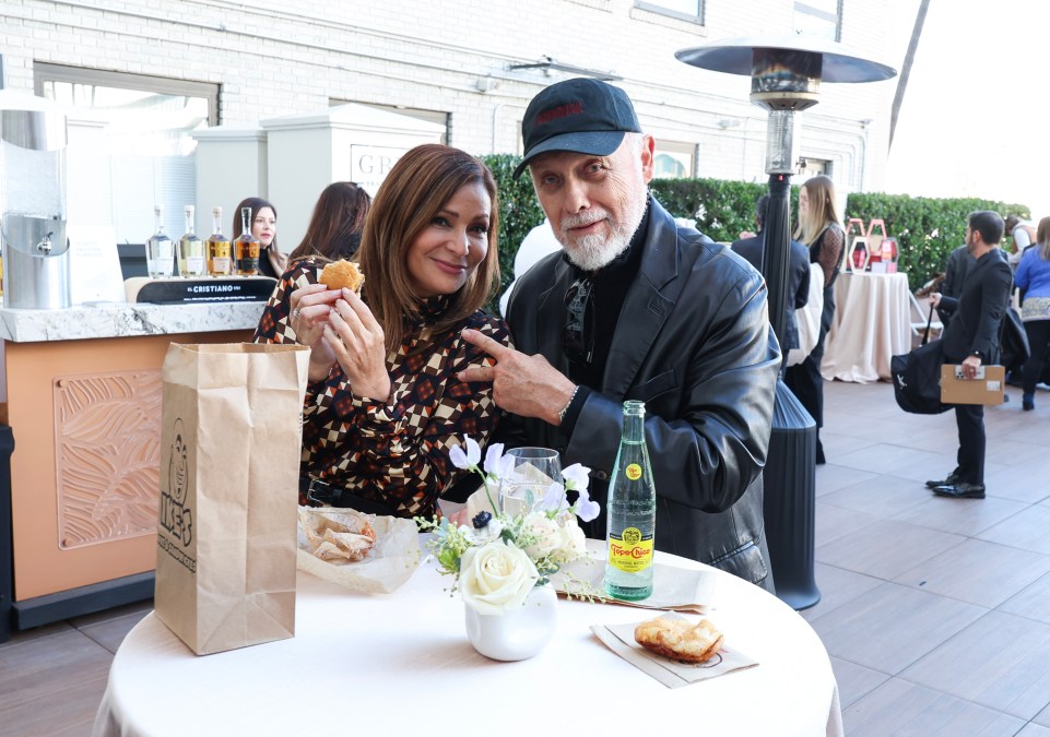 Héctor Elizondo (R) in 2024.