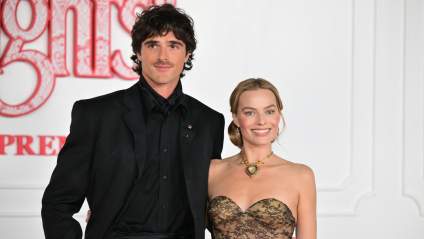 The Best Celeb Photos From the ‘Wuthering Heights’ Premiere