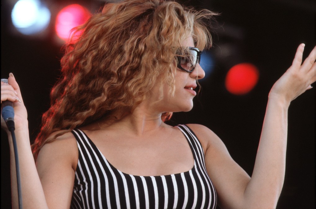 UNSPECIFIED - CIRCA 1990: Photo of Taylor Dayne.