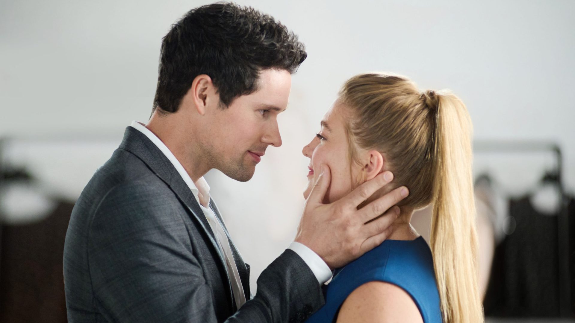 Benjamin Hollingsworth and Jaicy Elliot