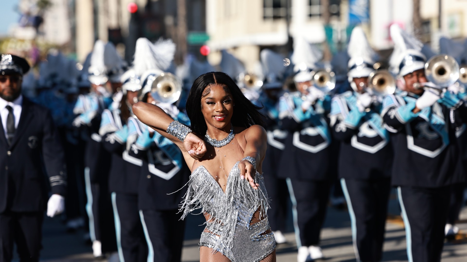 Best Celebrity PHOTOS From New Years Day Rose Parade 2026