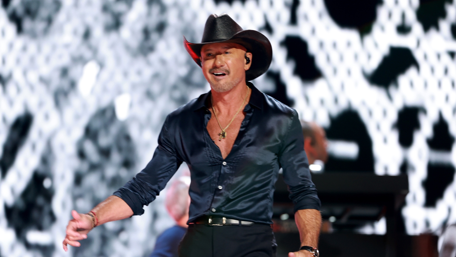 Tim McGraw performs onstage