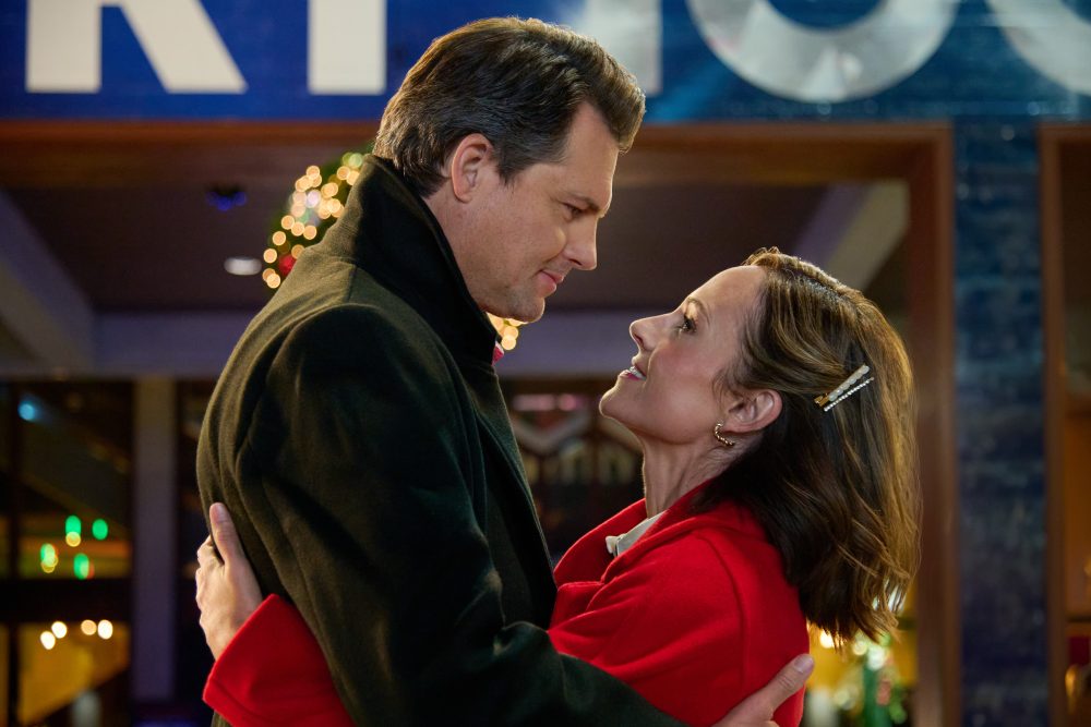 Kristoffer Polaha and Nikki Deloach