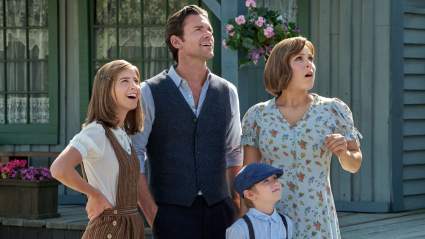 Erin Krakow Receives Huge Honor for Her Role as Elizabeth Thornton on ‘WCTH’