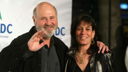 PICS: Adorable & Intimate Photo Shoot with Rob & Michele Reiner Emerges