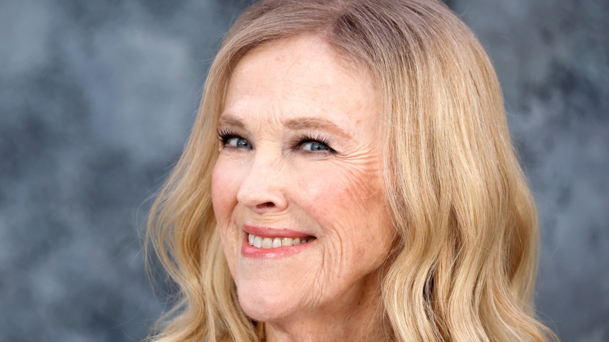 Catherine O'Hara smiling