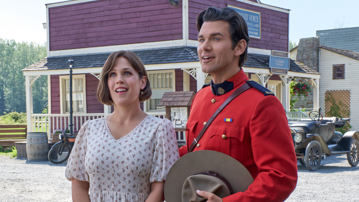 Erin Krakow and Kevin McGarry