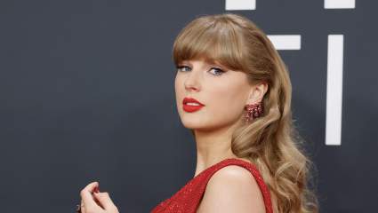 Taylor Swift Reveals Inside Story of Assembling Stars for ‘Opalite’ Video