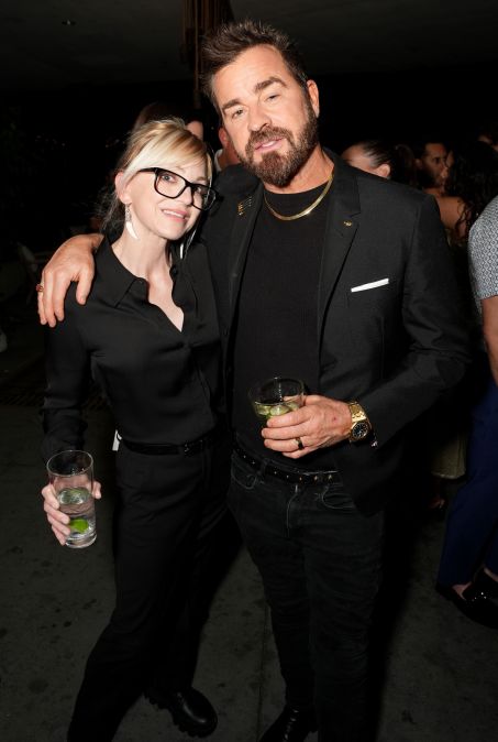 Anna Faris (L) in 2025.