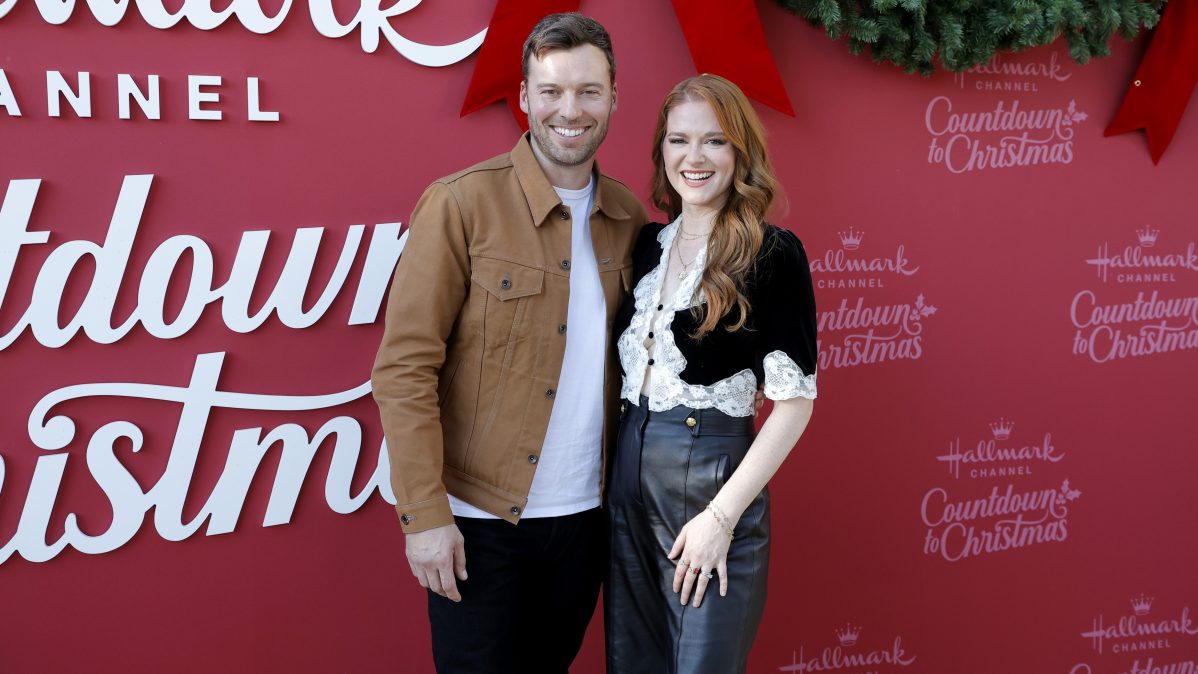 Peter Mooney, Sarah Drew