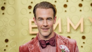 James Van Der Beek smiling
