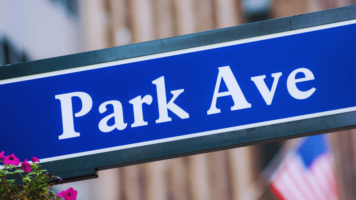 Park Avenue sign