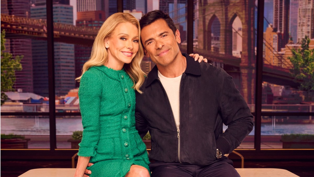 Kelly Ripa and Mark Consuelos