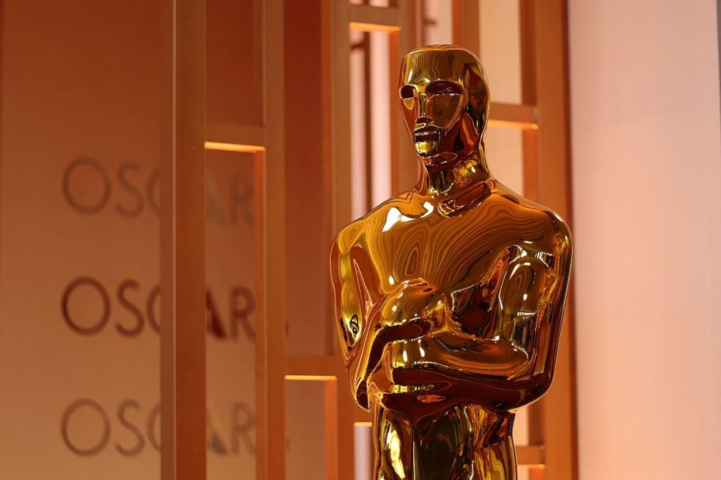 Oscar statue