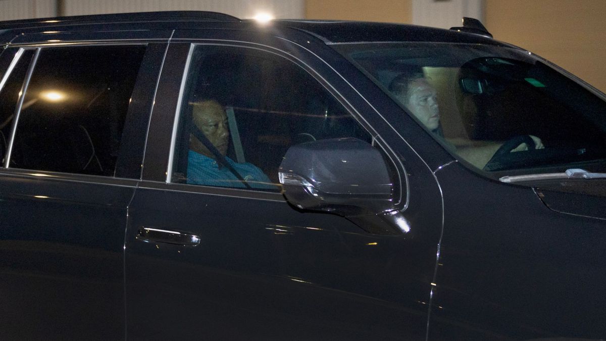 Tiger Woods in car