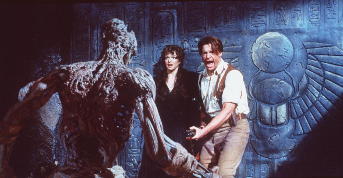 Rachel Weisz and Brendan Fraser in "The Mummy" (1999).
