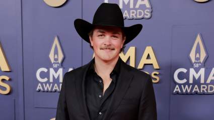 Fans Swoon as Country Star Zach Top is Spotted Dancing With His Mom During George Strait Concert (VIDEO)