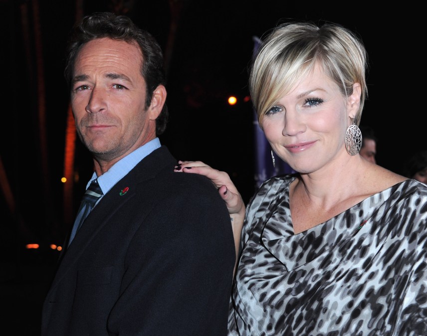 Luke Perry and Jennie Garth