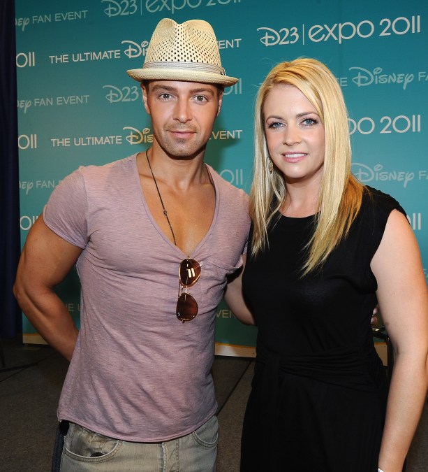 Melissa Joan Hart (R) with "Melissa and Joey" co-star Joey Lawrence in 2011.