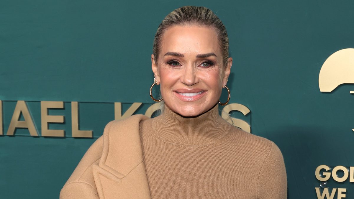 Yolanda Hadid attends God’s Love We Deliver Golden Heart Awards in New York City