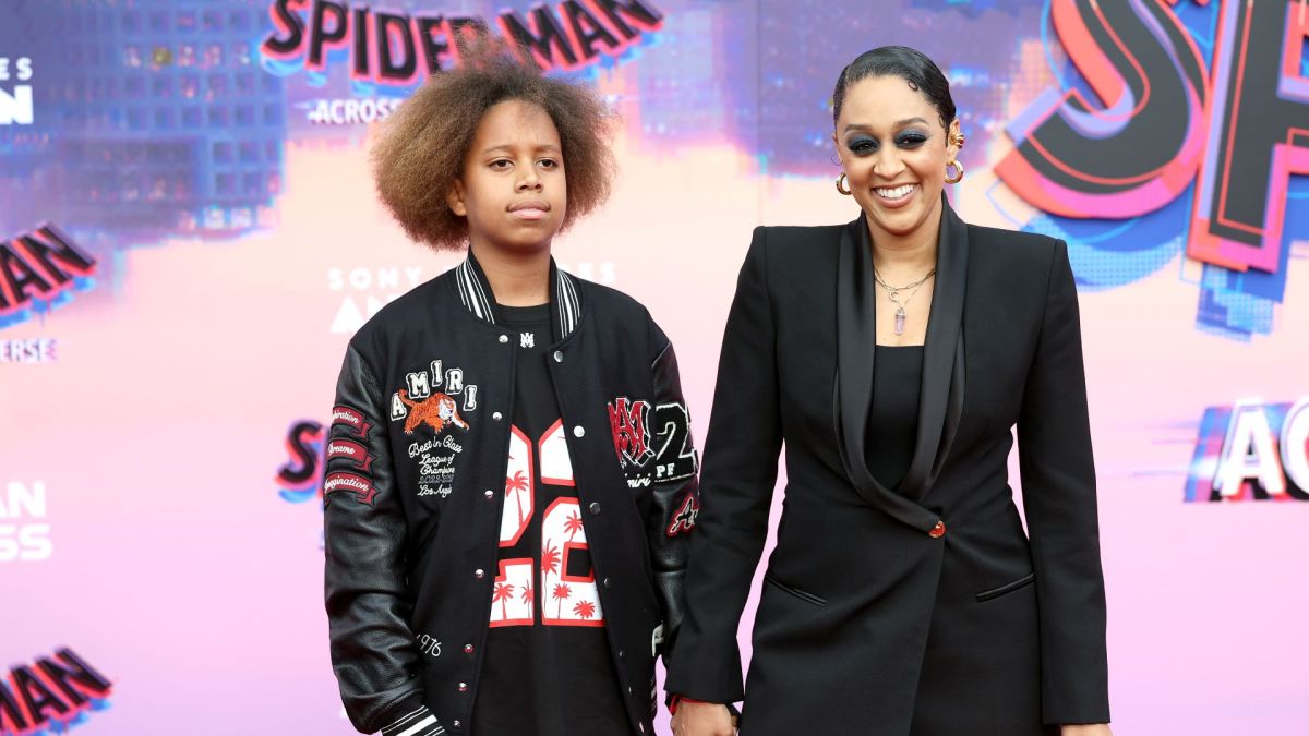 Cree Hardrict and Tia Mowry