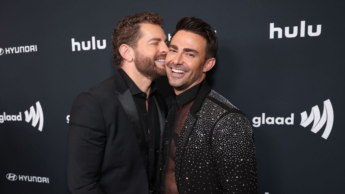 Jaymes Vaughn and Jonathan Bennett