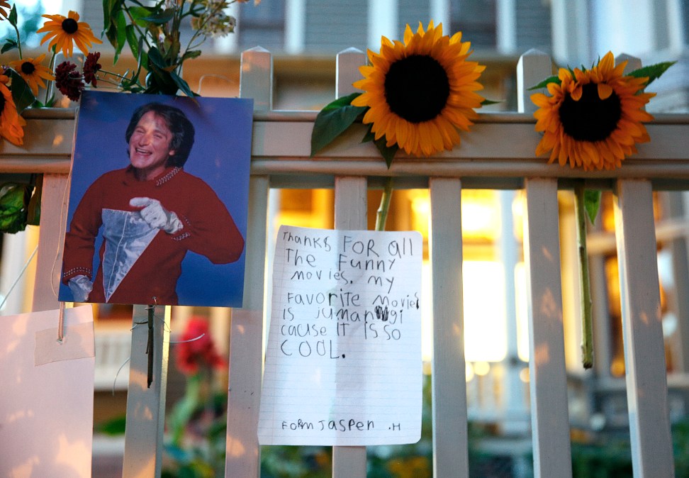 A makeshift memorial for Robin Williams