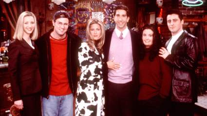 Courteney Cox Reveals the One Thing ‘Friends’ Cast Did Every Day for 10 Years