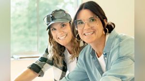 Lyndsay Lamb & Leslie Davis