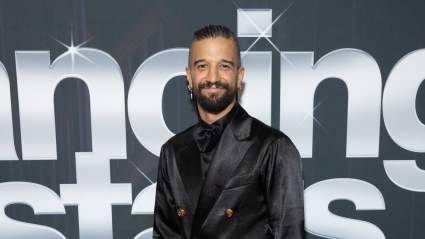 The Crowd Goes Wild for Mark Ballas in CHICAGO on Opening Night: VIDEO