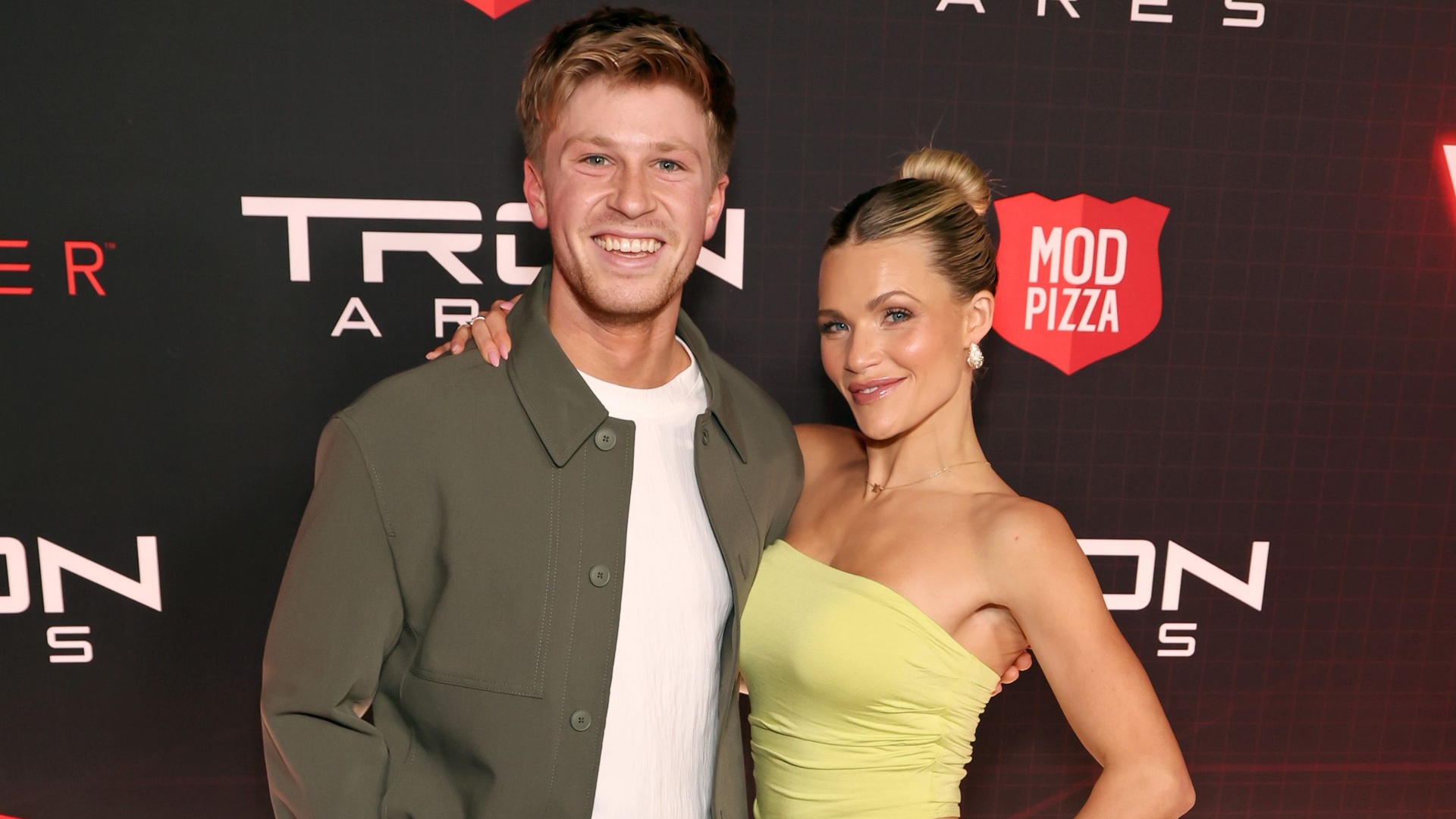 Robert Irwin and Witney Carson